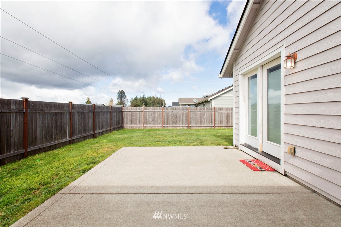 6323 199th Loop Southwest Rochester, WA 98579 - Photo 10 of 27