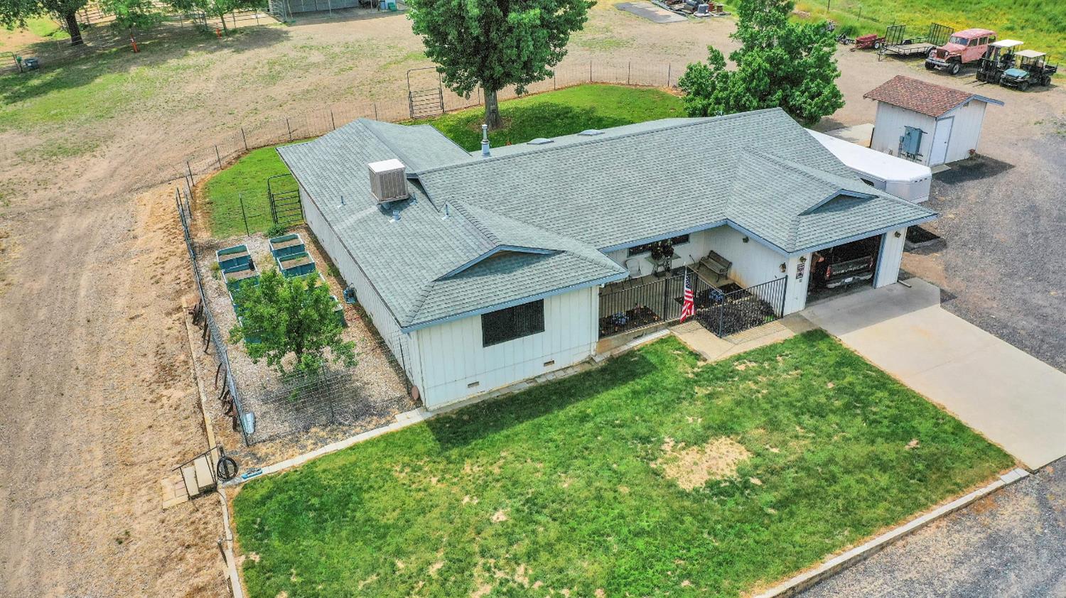 22025 Ferretti Road Groveland, CA 95321 - Photo 3 of 92