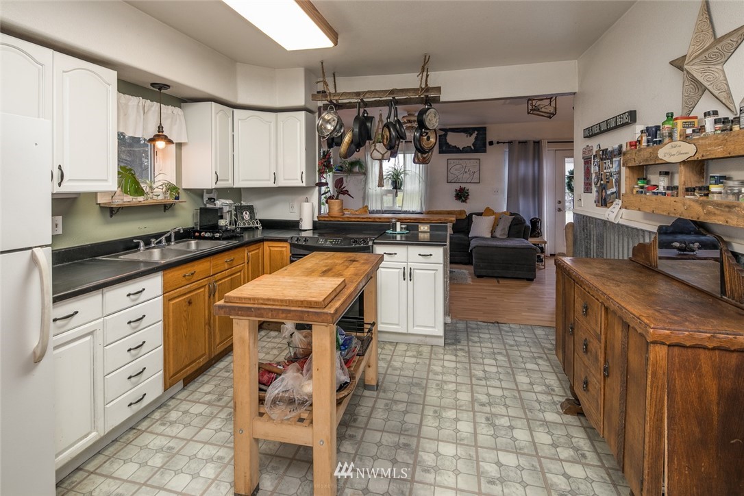 2109 East Badger Road Everson, WA 98247 - Photo 8 of 25