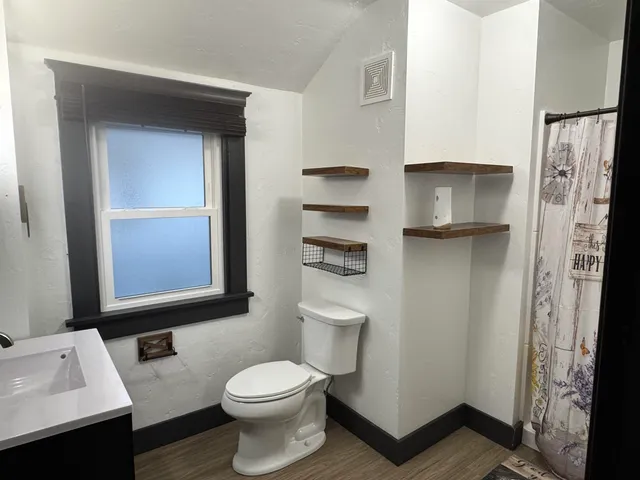 $239,900 | 618 East Division Street, Shawano, WI 54166