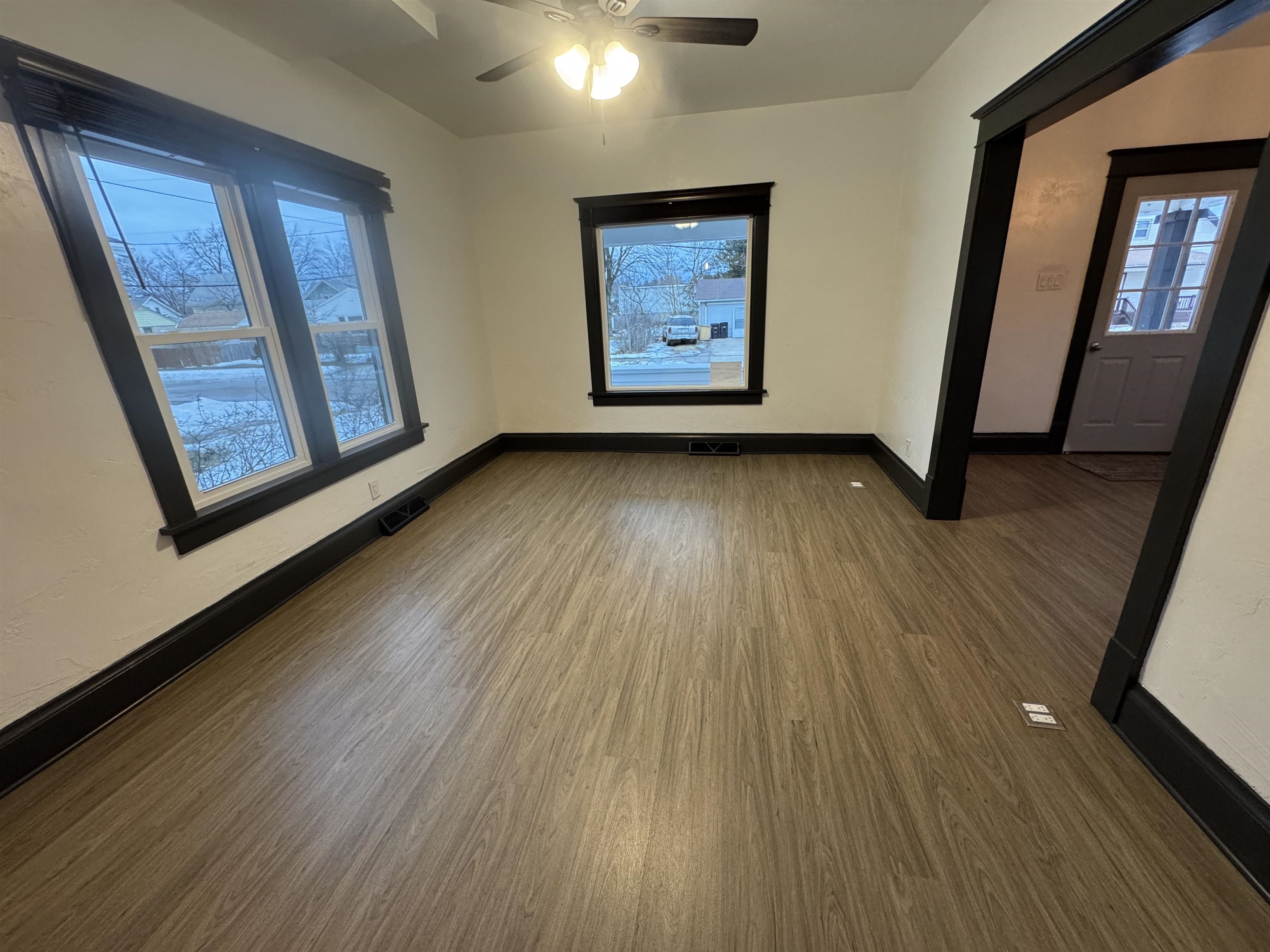 618 East Division Street Shawano, WI 54166 - Photo 9 of 23