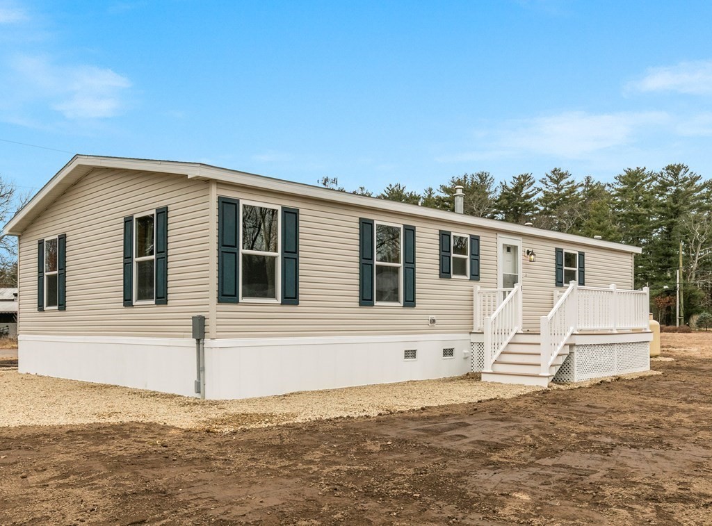 8 Swifts Beach Road, Unit 35 Wareham, MA 02571 - Photo 4 of 36 Gallery Image 4