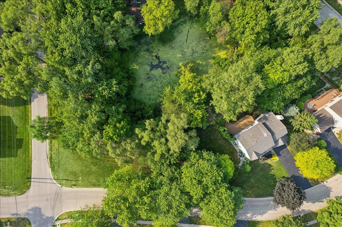 504 Carriage Hill Road Island Lake, IL 60042 - Photo 38 of 44