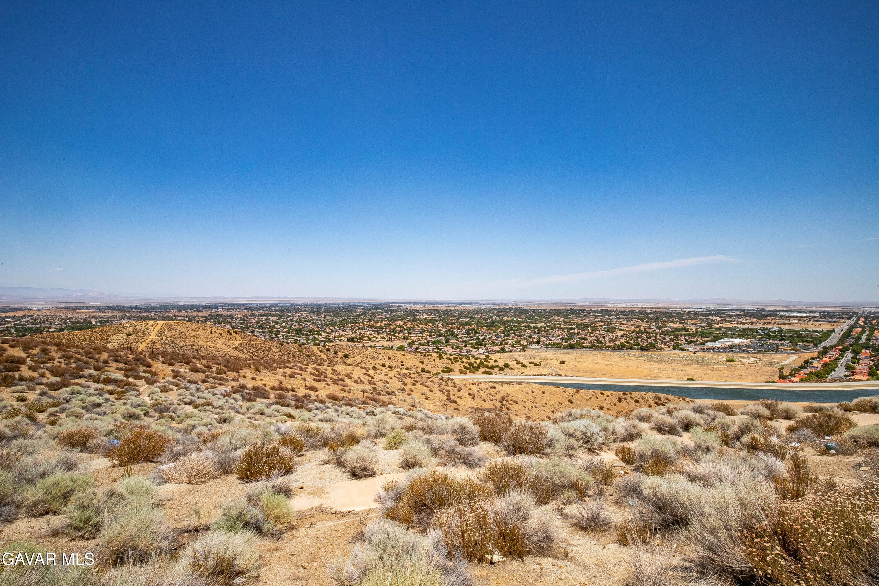 Joshua Ranch Palmdale, CA 93551 - Photo 4 of 19 a view of an ocean