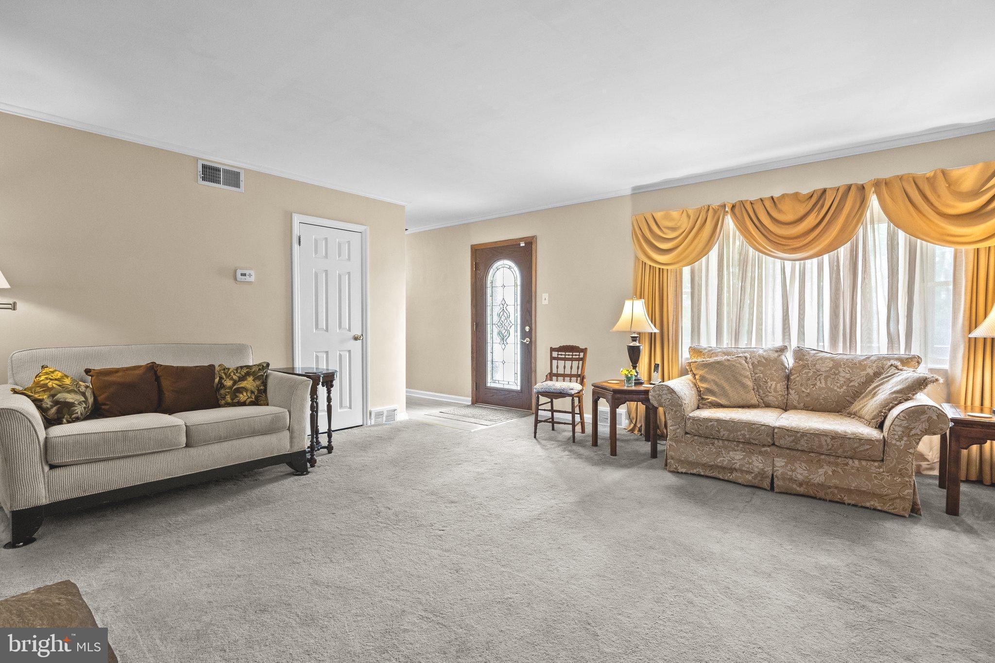 741 Bellevue Avenue Langhorne, PA 19047 - Photo 19 of 70 Family Room
