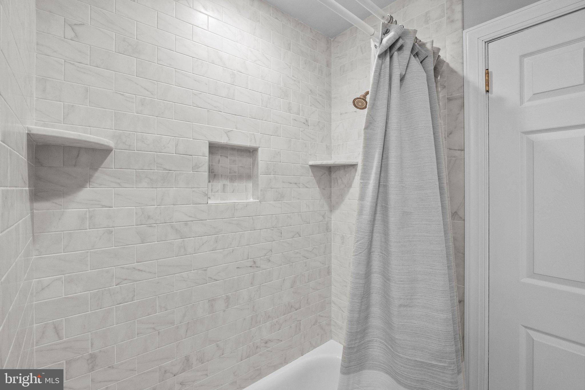 741 Bellevue Avenue Langhorne, PA 19047 - Photo 29 of 70 Full Bathroom