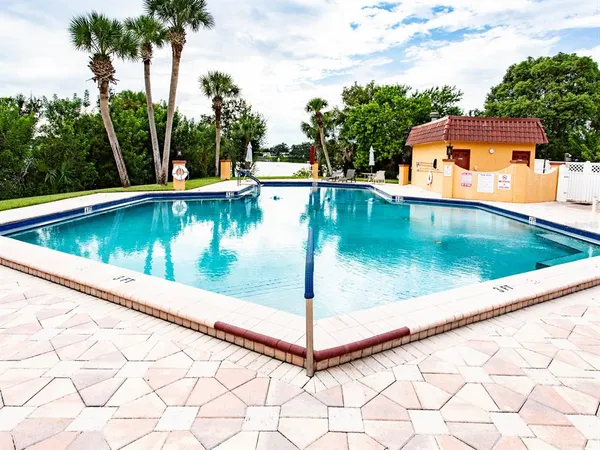 $185,000 | 2055 South Floral Avenue, Unit 238, Bartow, FL 33830
