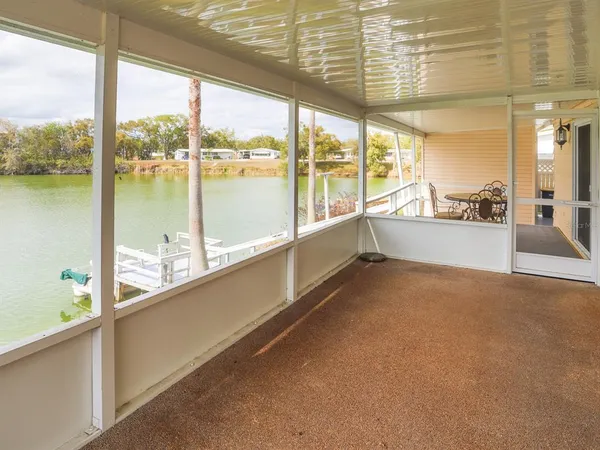 $185,000 | 2055 South Floral Avenue, Unit 238, Bartow, FL 33830