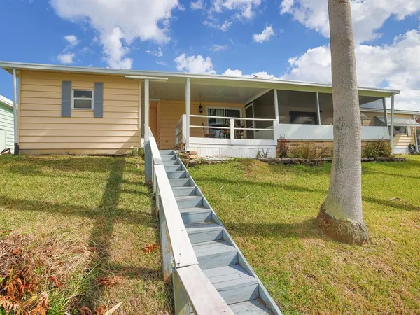 $185,000 | 2055 South Floral Avenue, Unit 238, Bartow, FL 33830
