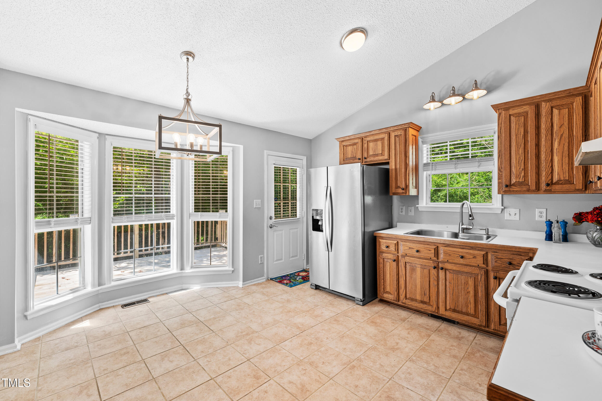 2213 Bufflehead Road Raleigh, NC 27616 - Photo 9 of 30 8 -2213 bufflehead rd, interior, kitchen