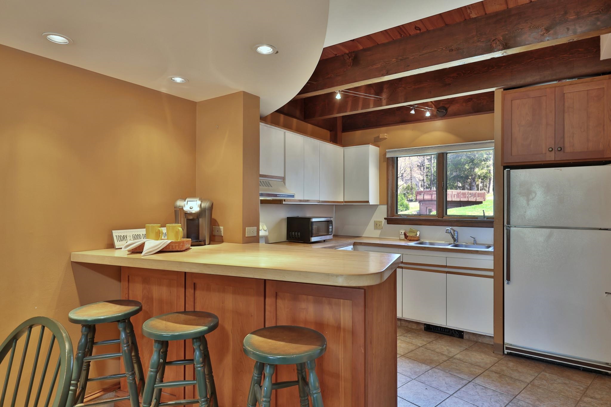 768 East Mountain Road, Unit C6 Killington, VT 05751 - Photo 12 of 38 Gallery Image 12