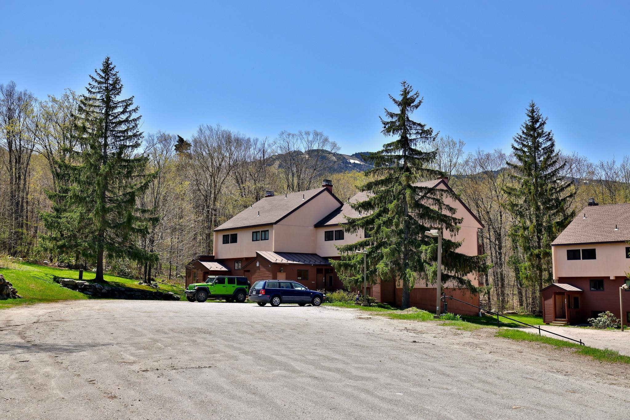 768 East Mountain Road, Unit C6 Killington, VT 05751 - Photo 2 of 38 Gallery Image 2