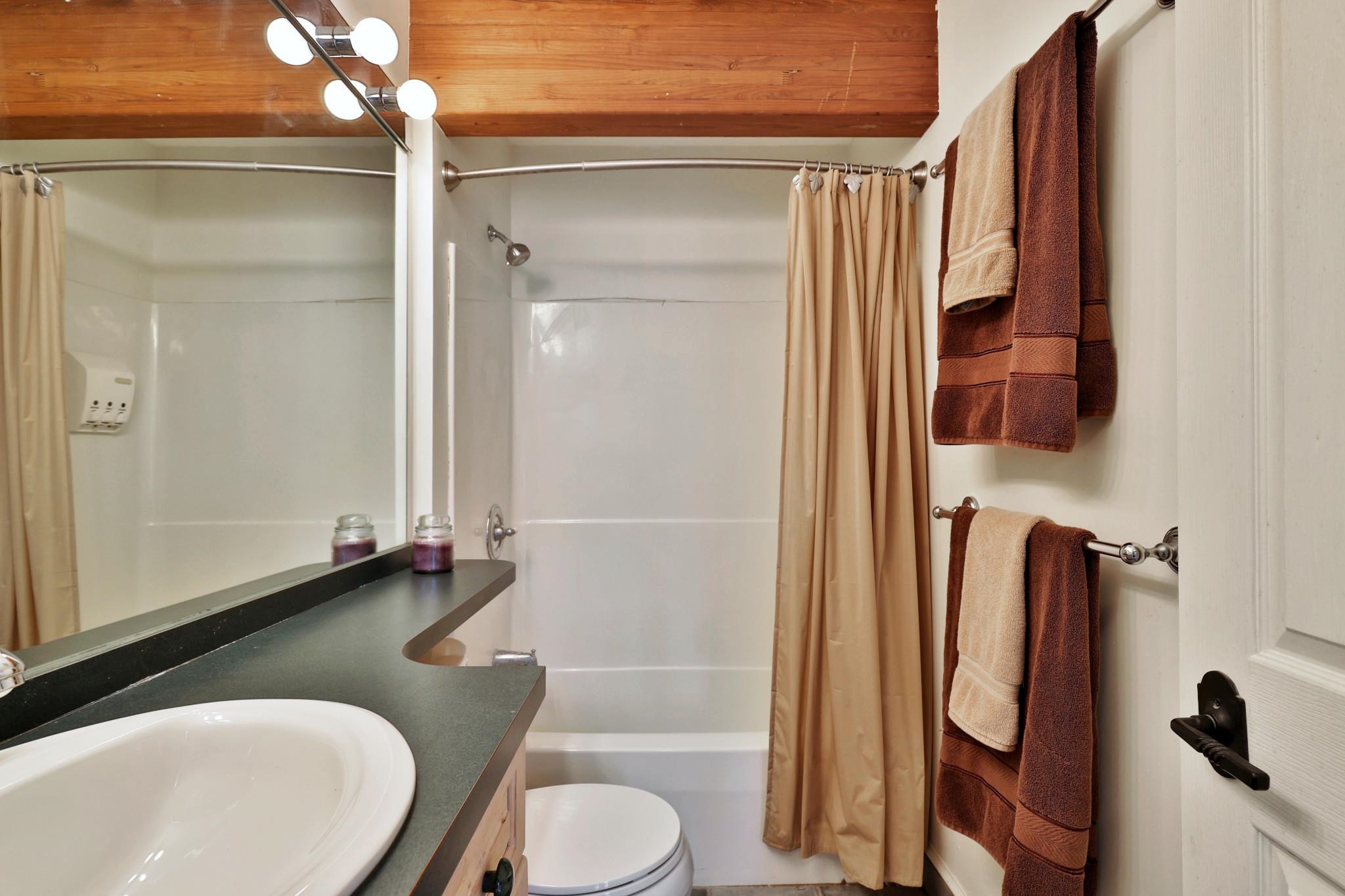 768 East Mountain Road, Unit C6 Killington, VT 05751 - Photo 22 of 38 Gallery Image 22
