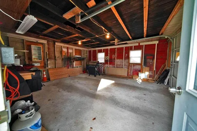 $114,900 | 33 Columbia Street, Houlton, ME 04730