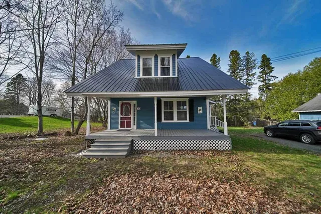 $114,900 | 33 Columbia Street, Houlton, ME 04730