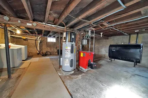 $114,900 | 33 Columbia Street, Houlton, ME 04730