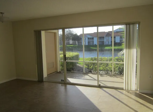 $1,650 | 7103 Glenmoor Drive, West Palm Beach, FL 33409