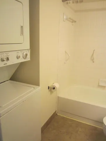 $1,650 | 7103 Glenmoor Drive, West Palm Beach, FL 33409