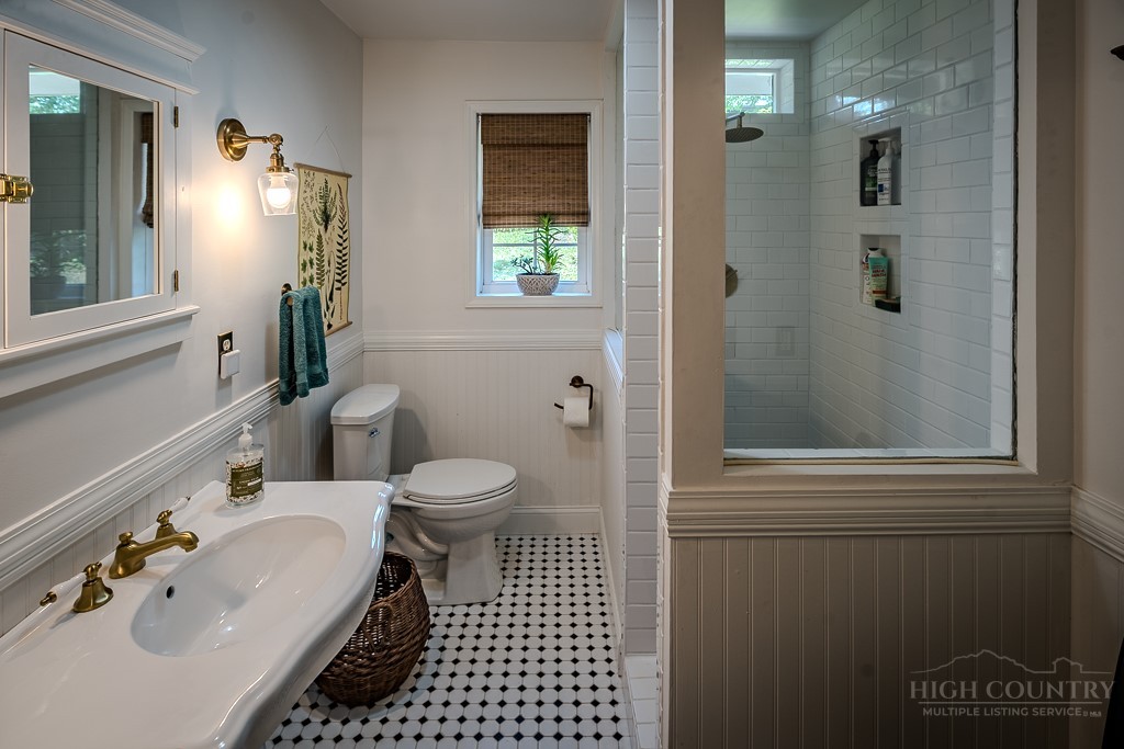 10 Overlook Road Newland, NC 28657 - Photo 33 of 50 Gallery Image 33