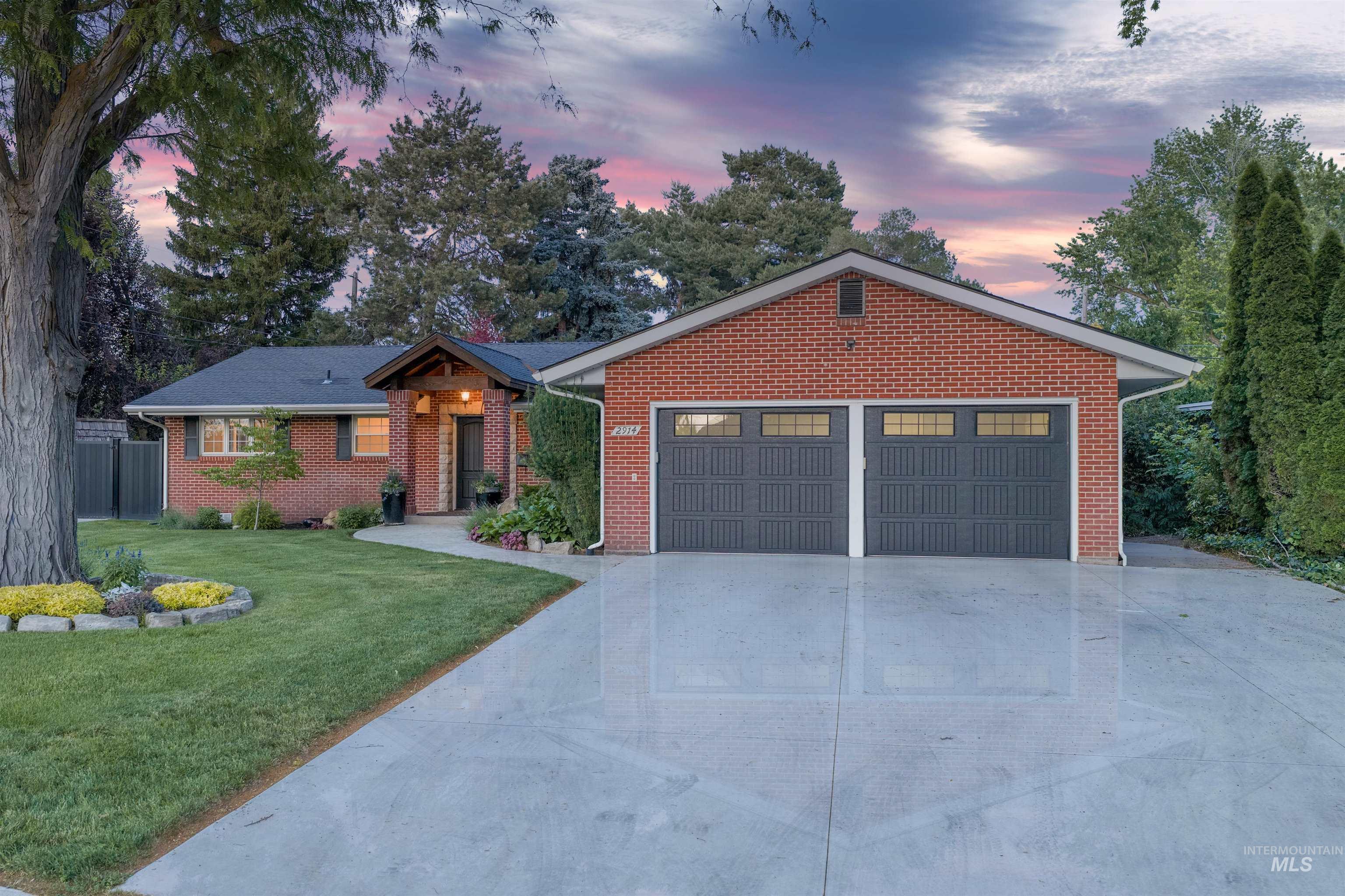 2914 North Alamo Road Boise, ID 83704 - Photo 3 of 50