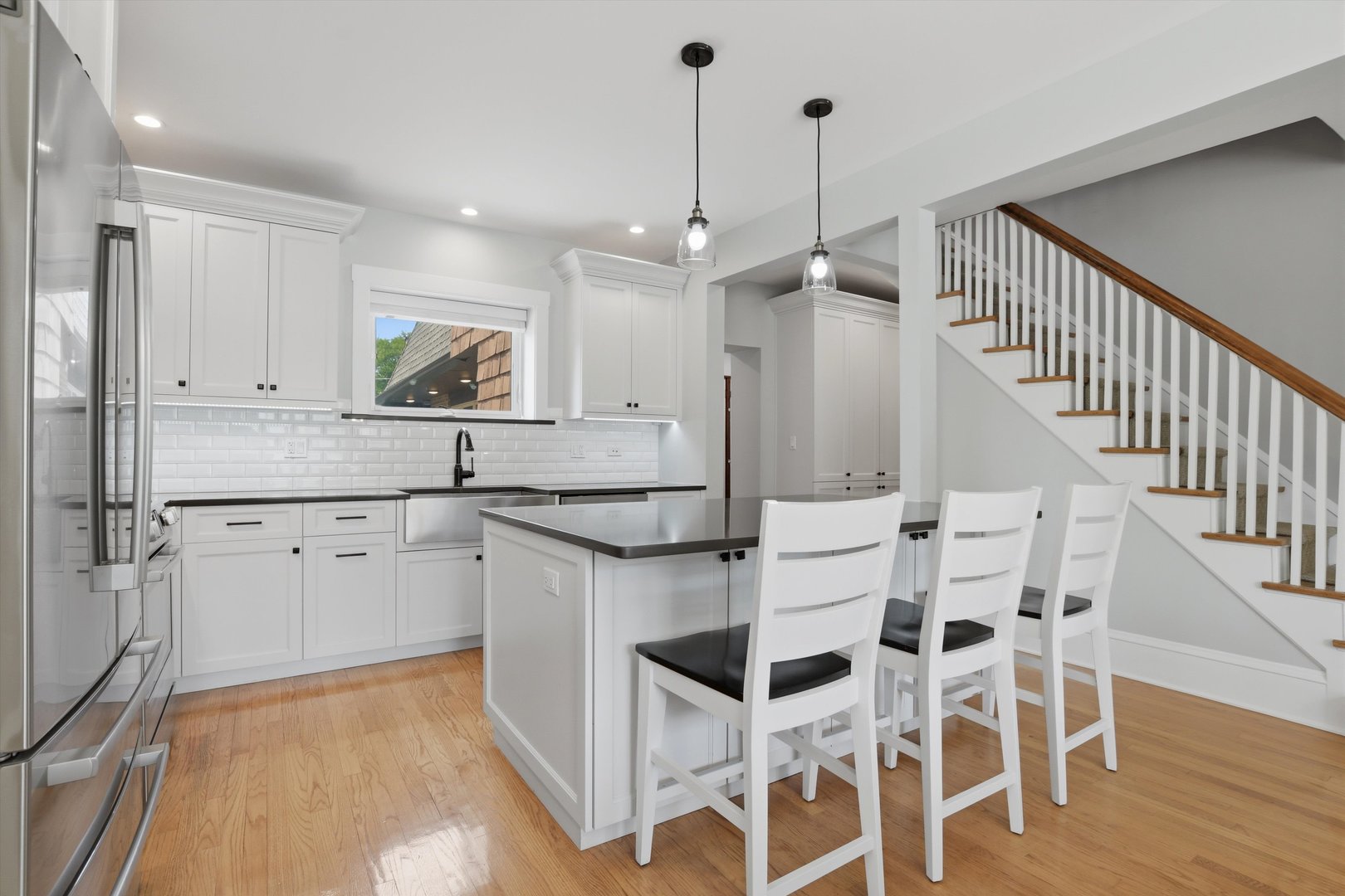 822 South Chester Avenue Park Ridge, IL 60068 - Photo 10 of 38