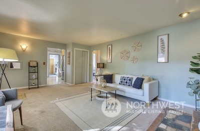 16815 105th Avenue Southeast Renton, WA 98055 - Photo 3 of 25 Gallery Image 3