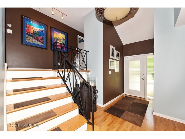 469 Repton Road Riverside, IL 60546 - Photo 2 of 15