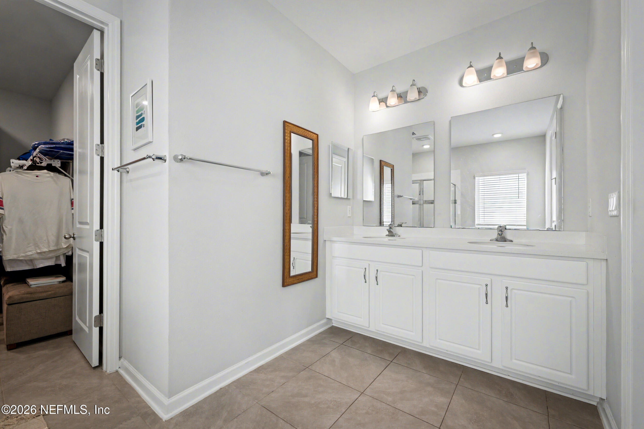 10231 Innovation Way Jacksonville, FL 32256 - Photo 19 of 41 Primary Bathroom