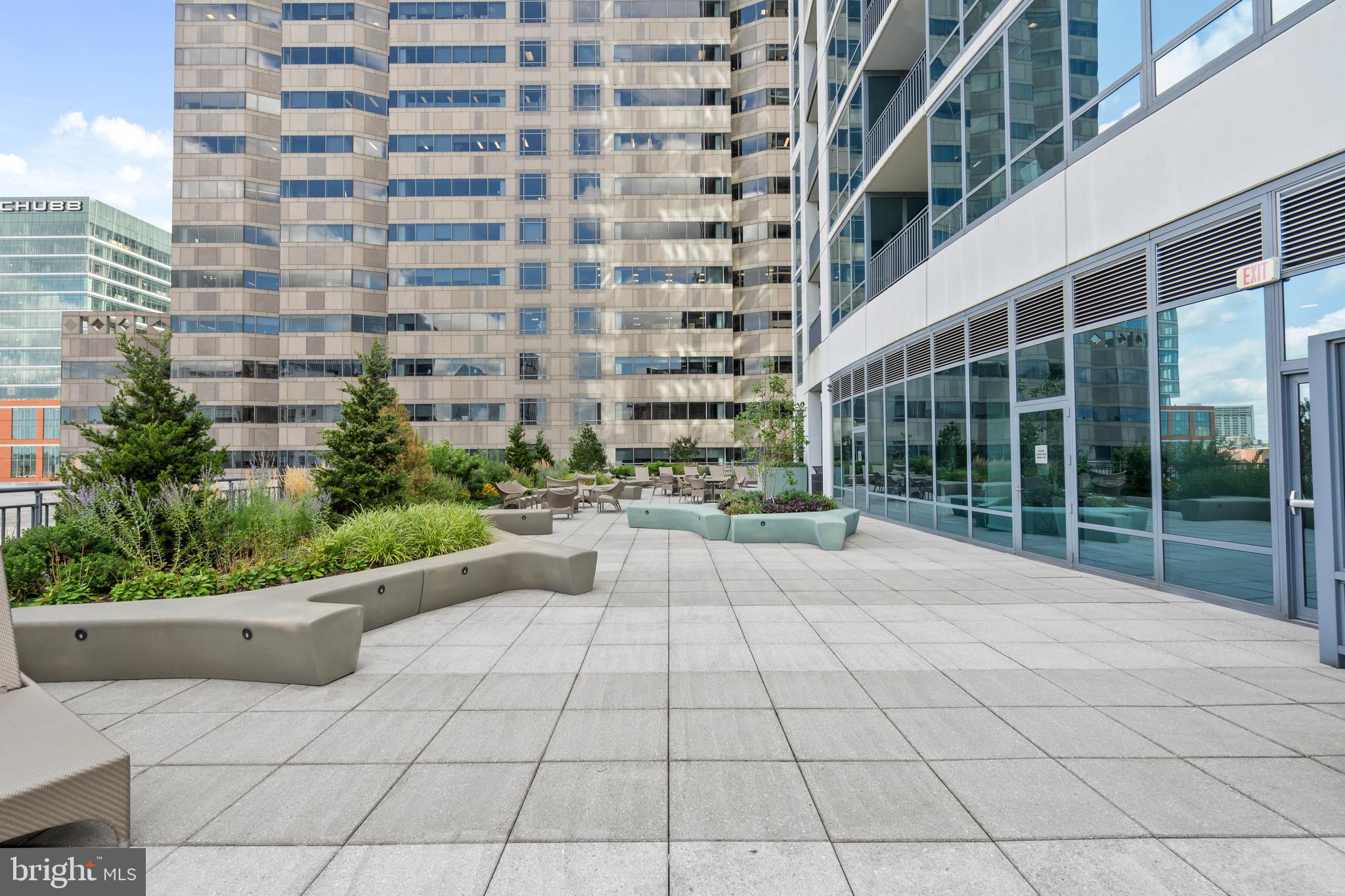 2101 Market Street, Unit PH02 Philadelphia, PA 19103 - Photo 49 of 56