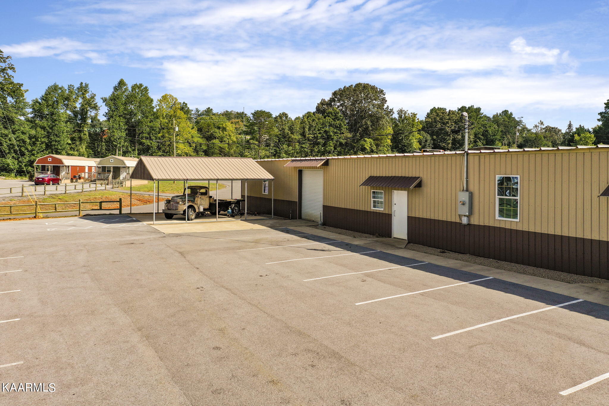 104 Circle Road, Unit 104106 Newport, TN 37821 - Photo 11 of 27 11-web-or-mls-JH-Fri 20220812-078