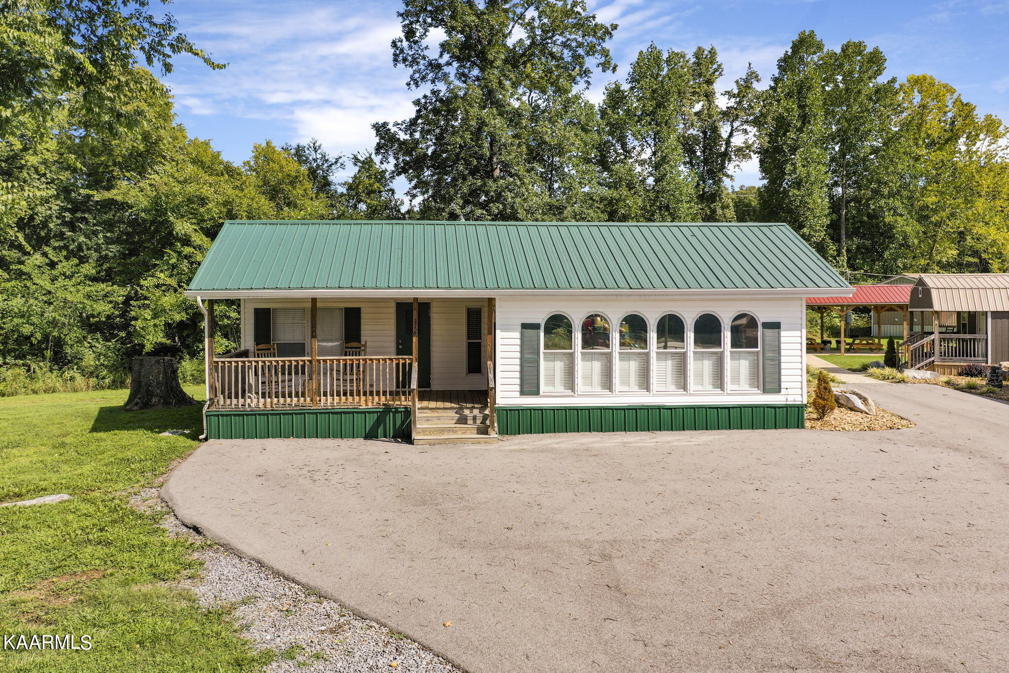104 Circle Road, Unit 104106 Newport, TN 37821 - Photo 17 of 27 17-web-or-mls-JH-Fri 20220812-120