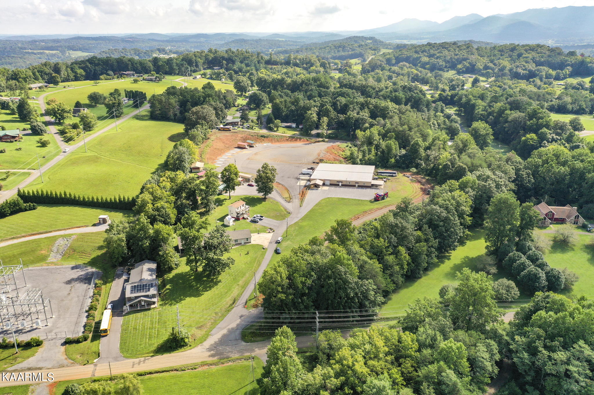 104 Circle Road, Unit 104106 Newport, TN 37821 - Photo 7 of 27 7-web-or-mls-JH-Fri 20220812-048