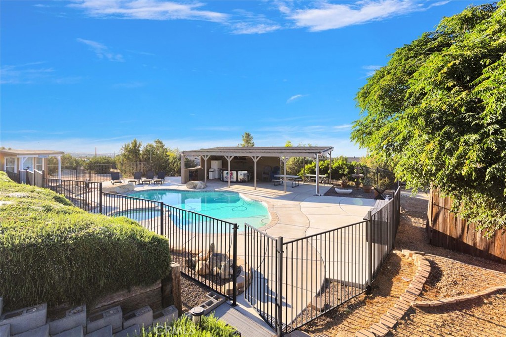 1030 Elsinore Road Pinon Hills, CA 92372 - Photo 59 of 75