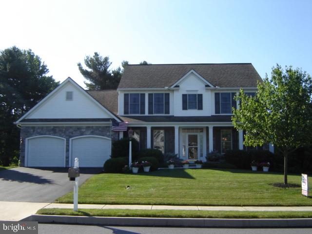 214 Barkay Crossing Lititz, PA 17543 - Photo 1 of 24 Gallery Image 1