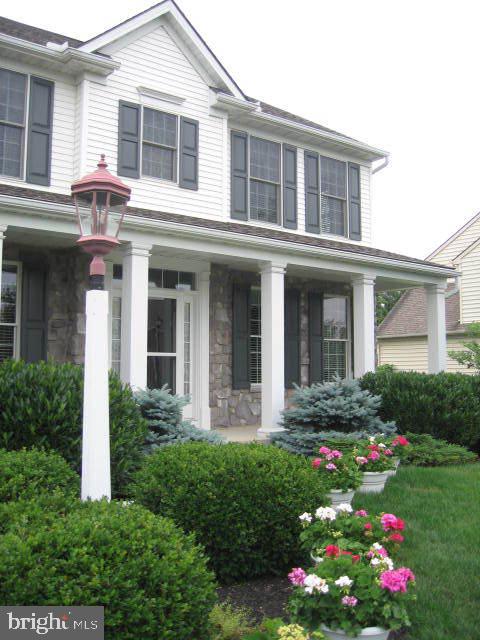 214 Barkay Crossing Lititz, PA 17543 - Photo 3 of 24 Gallery Image 3