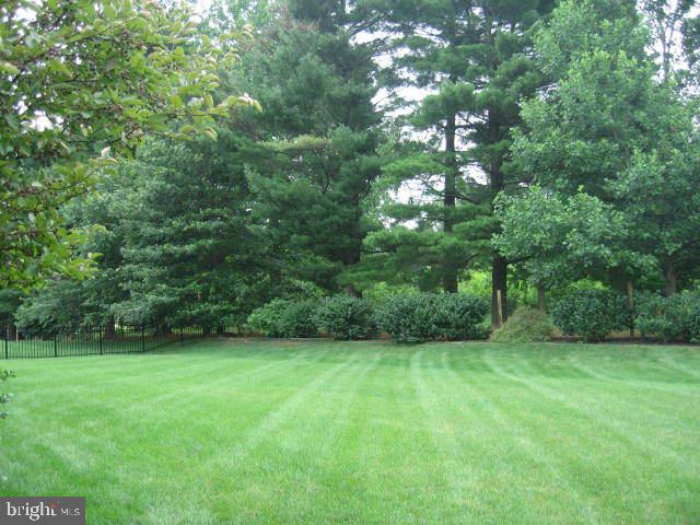 214 Barkay Crossing Lititz, PA 17543 - Photo 24 of 24 Gallery Image 24