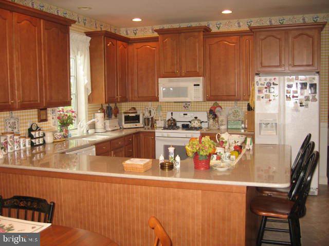 214 Barkay Crossing Lititz, PA 17543 - Photo 8 of 24 Gallery Image 8