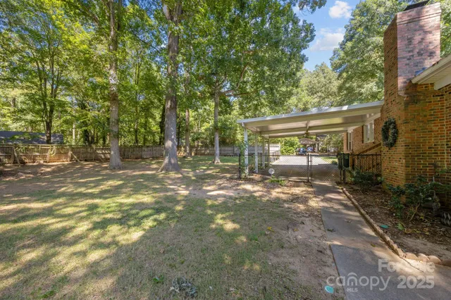 a view of a outdoor space