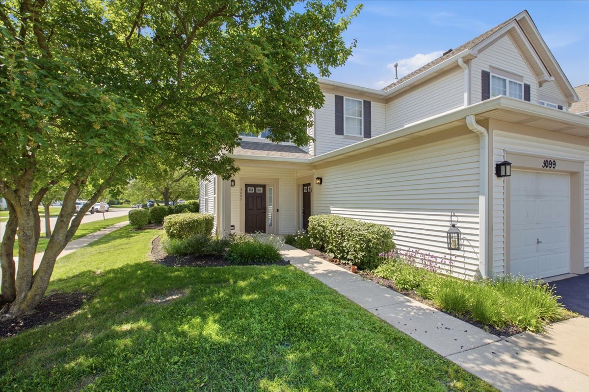 3097 Falling Waters Lane Lindenhurst, IL 60046 - Photo 1 of 10