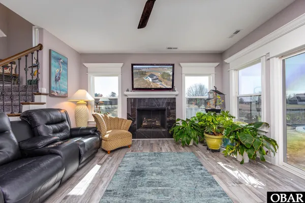 $679,900 | 456 Pointe Vista Drive, Elizabeth City, NC 27909