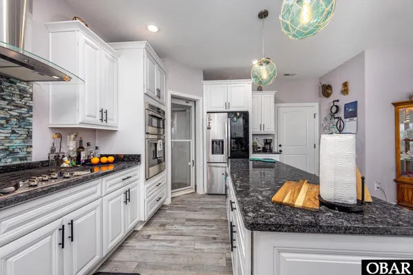 $679,900 | 456 Pointe Vista Drive, Elizabeth City, NC 27909