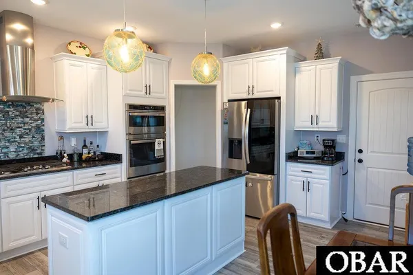 $679,900 | 456 Pointe Vista Drive, Elizabeth City, NC 27909