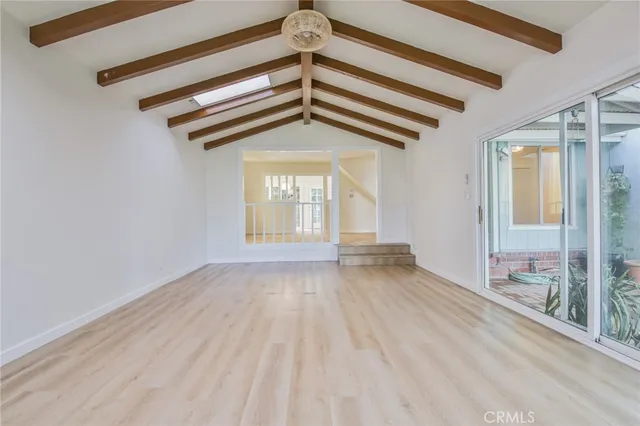 a view of empty room with window