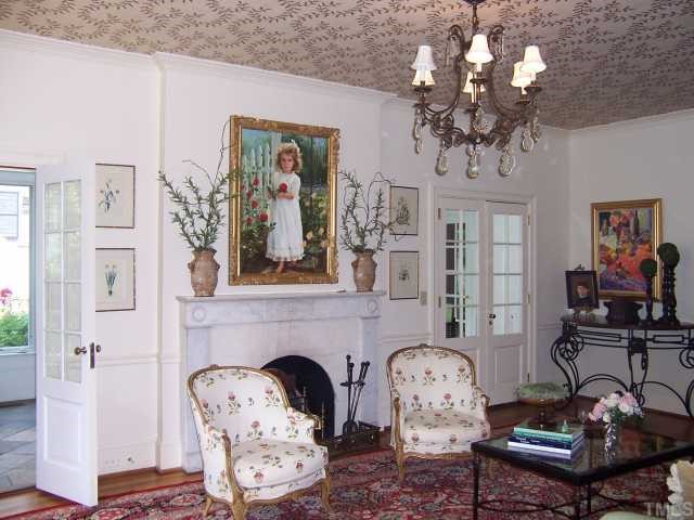 1521 Jarvis Street Raleigh, NC 27608 - Photo 3 of 12 Gallery Image 3