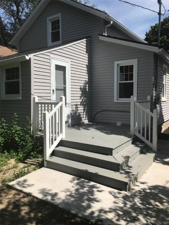 9 Straub Street Rochester, NY 14613 - Photo 1 of 6