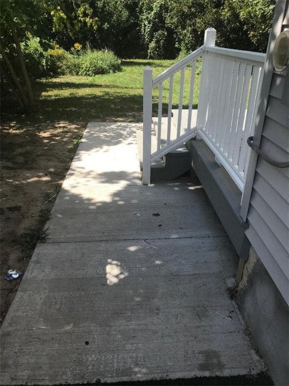 9 Straub Street Rochester, NY 14613 - Photo 4 of 6