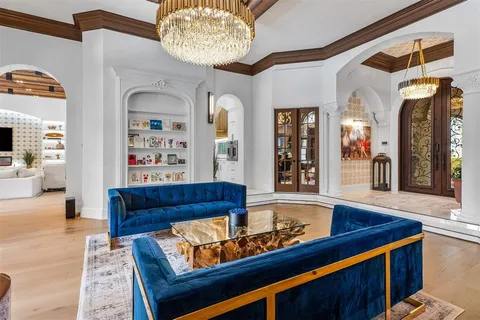 a view of an outdoor space