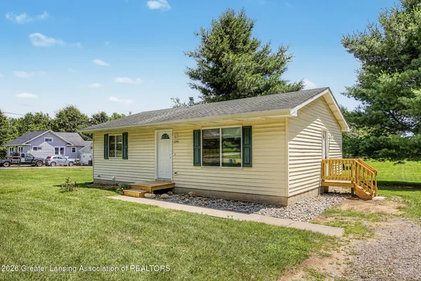 $189,900 | 8350 East Spicerville Highway, Eaton Rapids, MI 48827