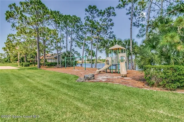 $2,600 | 3711 Peacock Drive, Melbourne, FL 32904