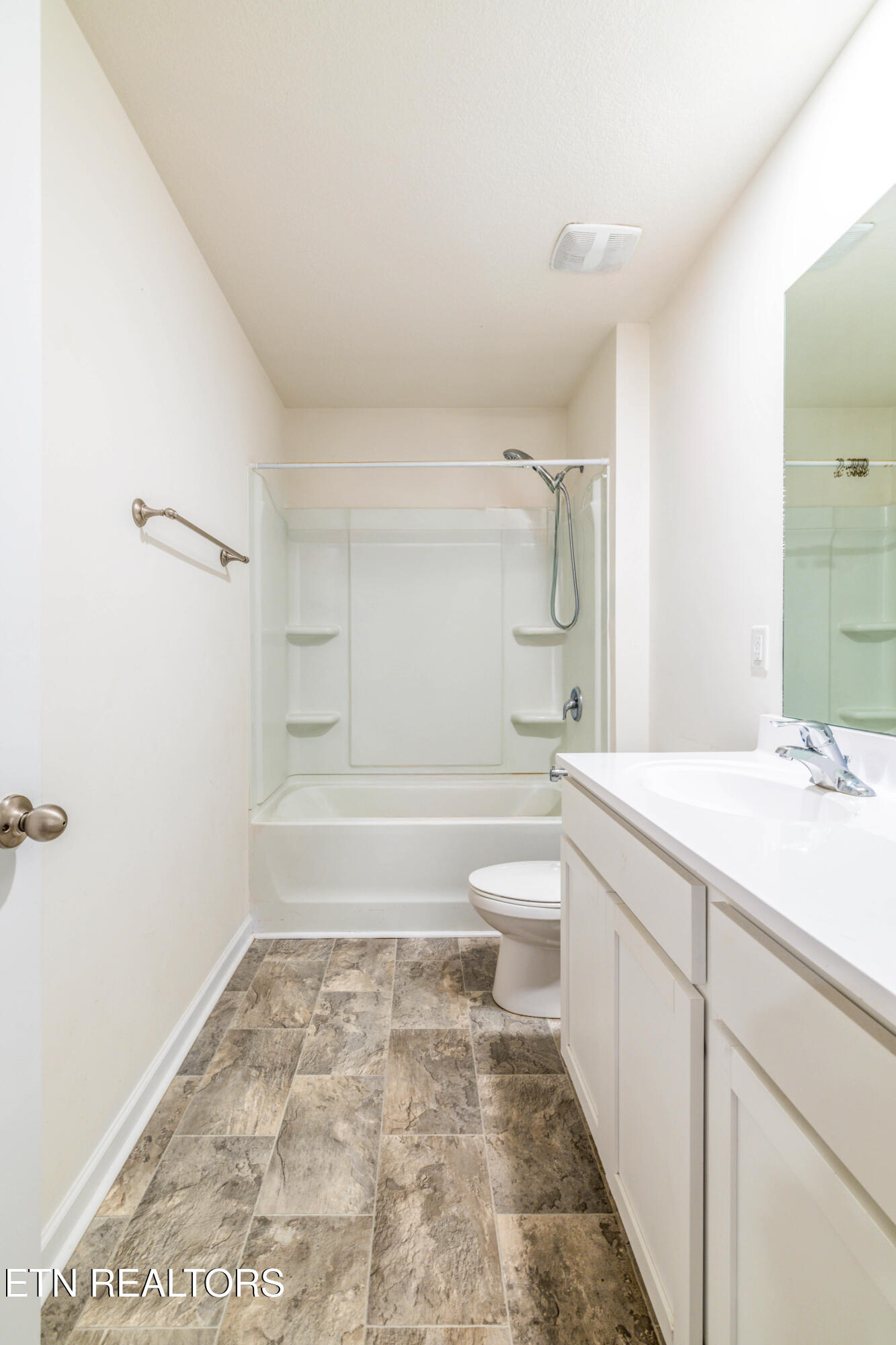 213 Ibis Loop Oak Ridge, TN 37830 - Photo 25 of 45 755A1378-Edit